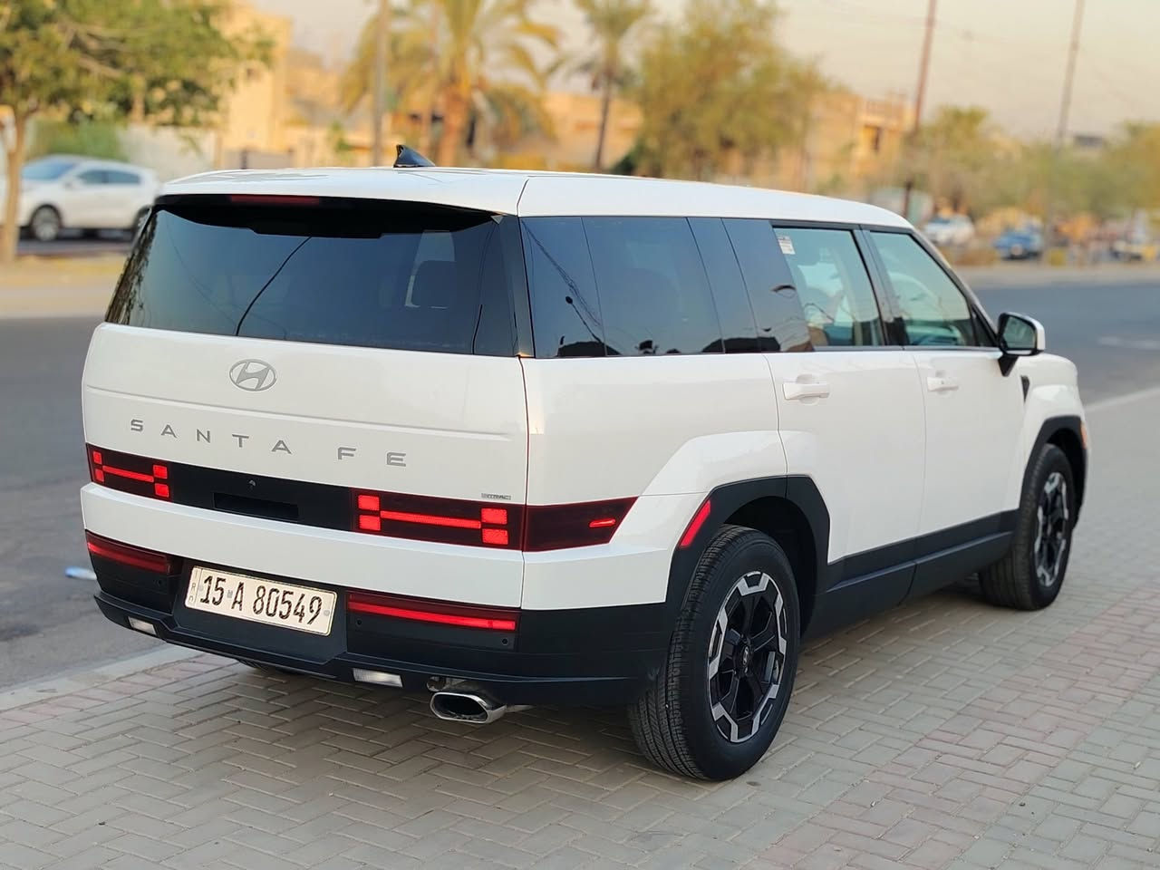 السلام عليكم سنتافي وارد أمريكي موديل 2024 شكل الجديد الون أبيض مواصفات السياره نص فول شاشه متصله ايباد جلد بصمه رادارات أمامي جانبي خلفي سبعه راكب صندوق كهرباء ويل كب 18بلادي فول تحكم  استيرن حادث السياره بسيط بدون ايرباك فقط جاملغات اثنين امامي مبدله نفس اللون الغود شواصي مكفول  صور الحادث مرفوقه بل منشور السياره جاهزه من كلشي دخول جديد السياره بوضع الشركه نظافة السياره 100/100 السياره مرقمه انبار كتاب شهداء وكالة مضمونه السعر 200 وبيه مجال العنوان بغداد حي الجهاد رقم *********** ابو مصطفى
