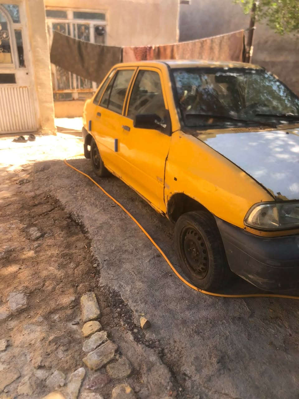 سايبه 12 سنويه 2026 شهر 3 سياره مكينتهه
مفتوحه بالكاع عوزهه رنكات فقط
كير حداديه كهربائيات كلها شغاله 
براكيت معمر راعيهه بالعماره
مستعجل ع بيعتهه السعر 7 اوراق وبيهه مجال بصيط
جماعت الخمسه اوراق لتخابر 
مكان السياره كميت ***********
