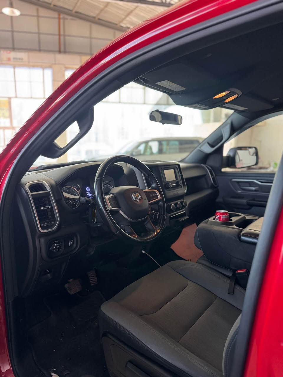 Dodge.RAM.2022
سياره جديده بيا قطع و نص و بيا قطعه و نص كلير امريكي
سياره جديد شكل لميتيت(LMITED) مسويه شكل(2025) و دوسات شريكه م خليه ويلكپ سفر و مخليه فرشه على سندوق بجم كامل زينو صفر
سياره ماشيه 70mil سياره م ره قمه جاهـزه و على خوش غرامه ينزل منل سعرهـه و سعر السياره 245$ و بيا مجال نار
شراي خابر عل وتساپ (***********)📞 زاخو, دهوك
