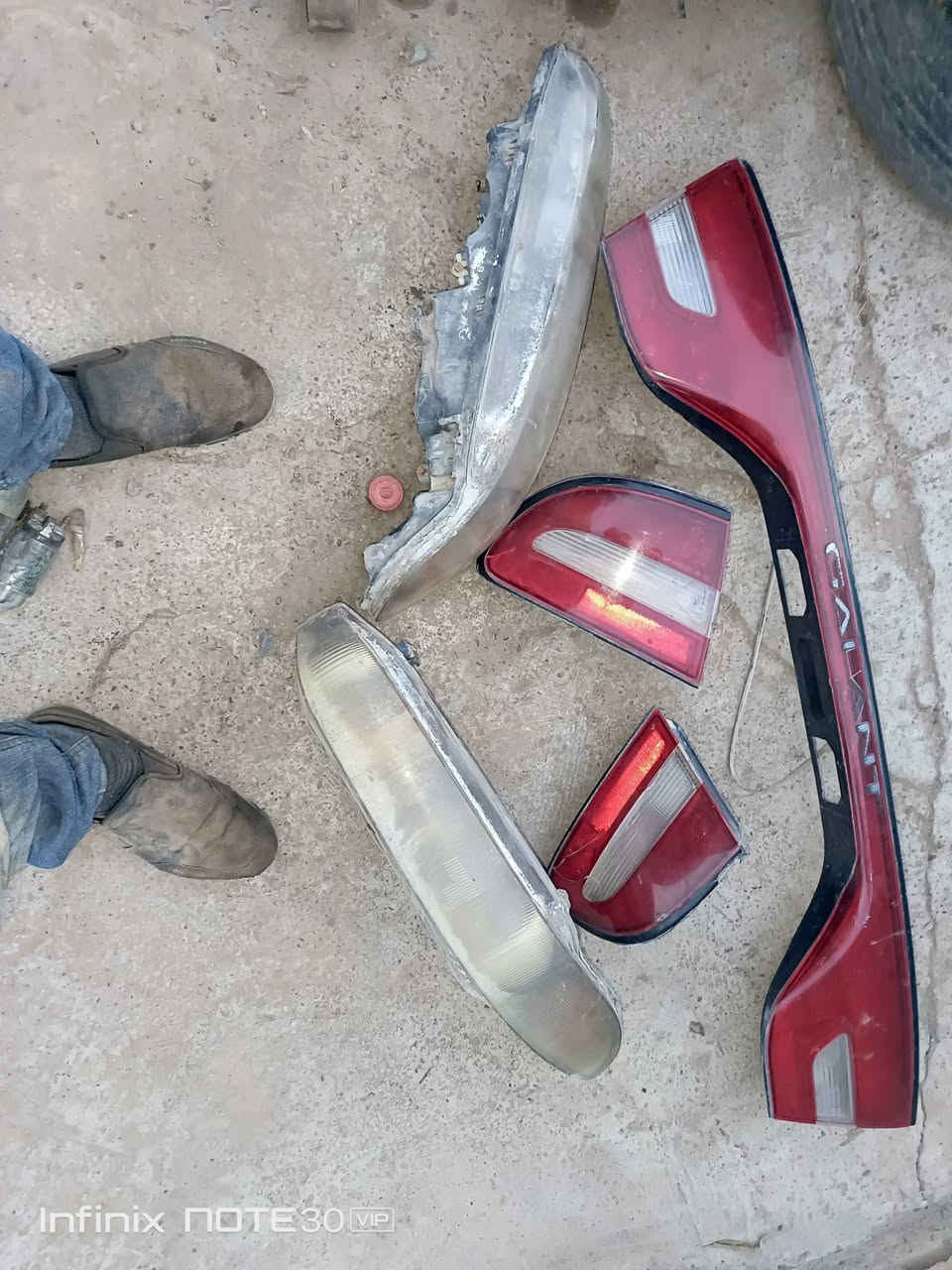 زوج لايت • بك لايت • ميتسوبيشي كلانت