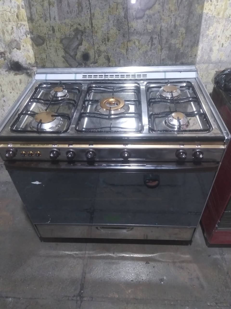 طباخ كريازي نضافة ٩٥ بل ١٠٠ سعرة ٢٥٠ بي مجال بصيط
عشتار شرط الفحص ٩٠ قفلة

 عنوان بغداد العبيدي شارع حي السفير 

***********
