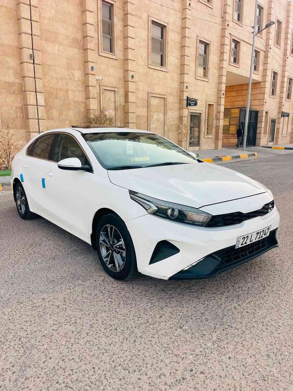 سلام عليكم 
للبيع او مراوس K4 خليجي فقط 
كيا سيراتو ٢٠٢٣ خليجي محرك ٢٠٠٠ فول مواصفات رقم اربيل ماخذها من معرض الاعتماد زيرو وكاله بأسمي سياره كفاله عامه ضربه صبغ تبديل بارد دعاميات فتحه تبريد خلفي شاشه كبيره ويل كب كروم تخم تاير هسه شاده سبير مانازل مري شفط وبقيه المواصفات واضحه بلصور سعرها 178 
مكاني البصره الجبيله قرب مول بصره تايم سكوير 
للاستفسار
***********
