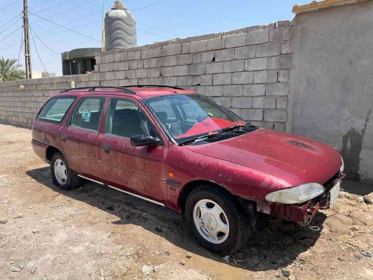 سلام عليكم فورد مونديو ستيشن موديل 1993للبيع سياره نضيفه ترايك وين ميعجبك كير ومحرك كفاله سياره خير من الله بيهة نواقص بصيطه دبلات خلفيه ودعاميه اماميه عوزهة راعيهة ماواصله ابيع كوم حديد سعر 14 وبيهة مجال حك جيه ***********
