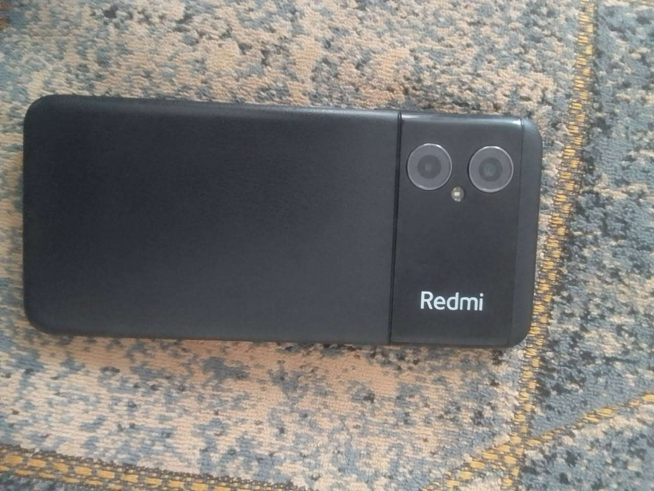 السلام عليكم جهاز Redmi Note 11R امانت الله نضيف مال بيت بدلتله شاشه اصليه مال وكاله شاصيه شخط مابي ذاكره ١٢٨ ببجي ٦٠ فريم جهاز نضيف شاحنه تايبسي يجي ويا شاحنه فقط مكاني بابل هاشميه سعره ١٢٥ وبي مجال الطيبين ♥️***********
