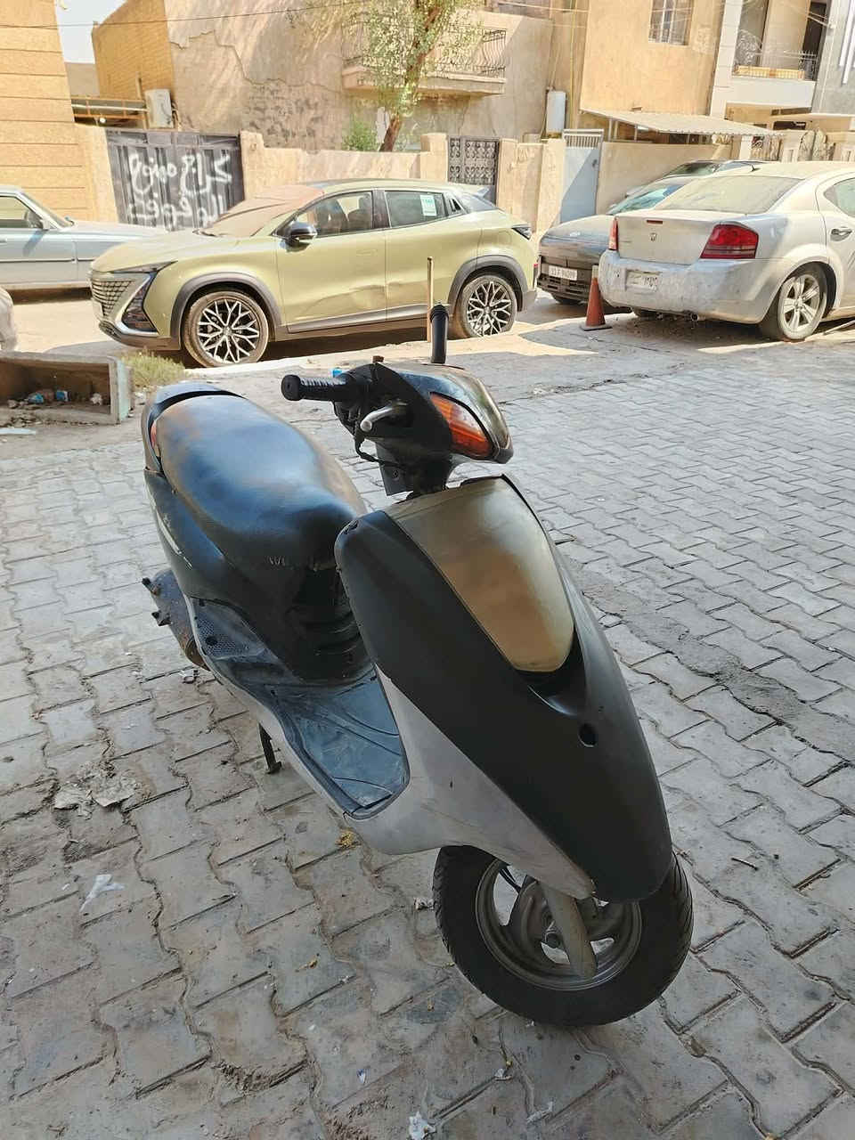 دراجه بريز مكينه كلجات خير من الله عوزها ترتيب وباتري فقط بوجهك للشغل سعر 350 الف مكاني بغداد صالحيه *********** بغداد, العراق
