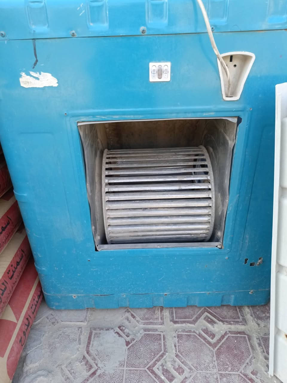 مجمده ومبرده شغالات للبيع ***********
