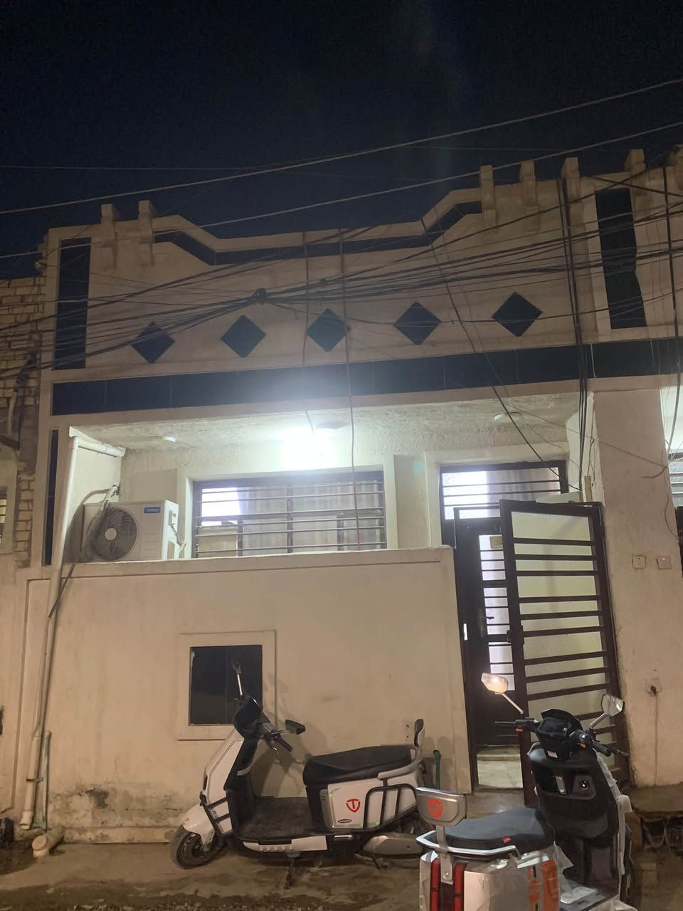 نزال سليم • ملك ٥٠م • غرفتين