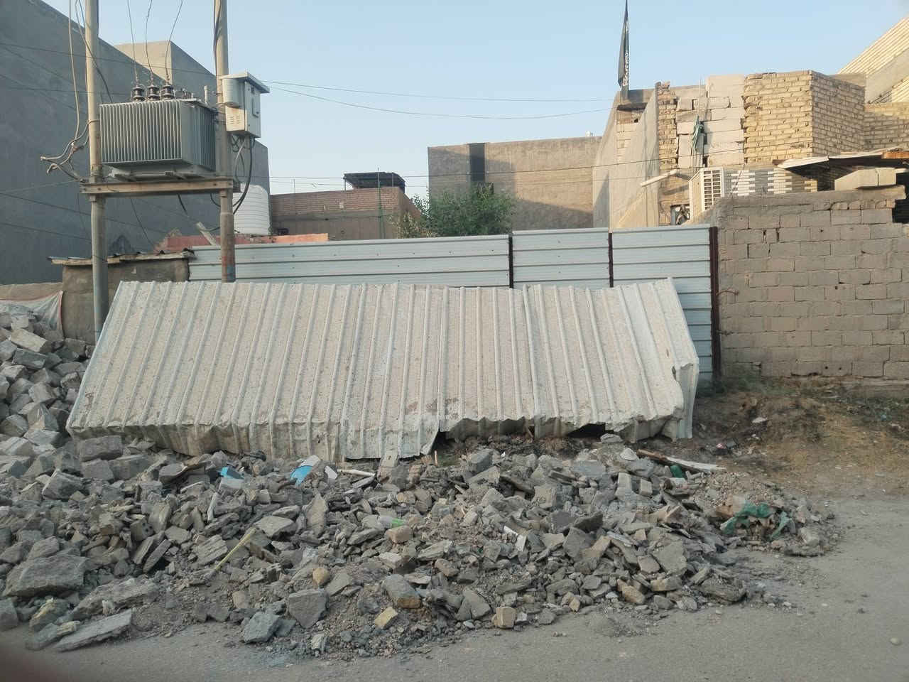 سقايف عدد 2 وحده طوله 3 متر والثانيه طوله 6 متر وعرضهن 2 متر للبيع قيم وخذ مكاني حله ابي غرق
.. هاتف ***********
