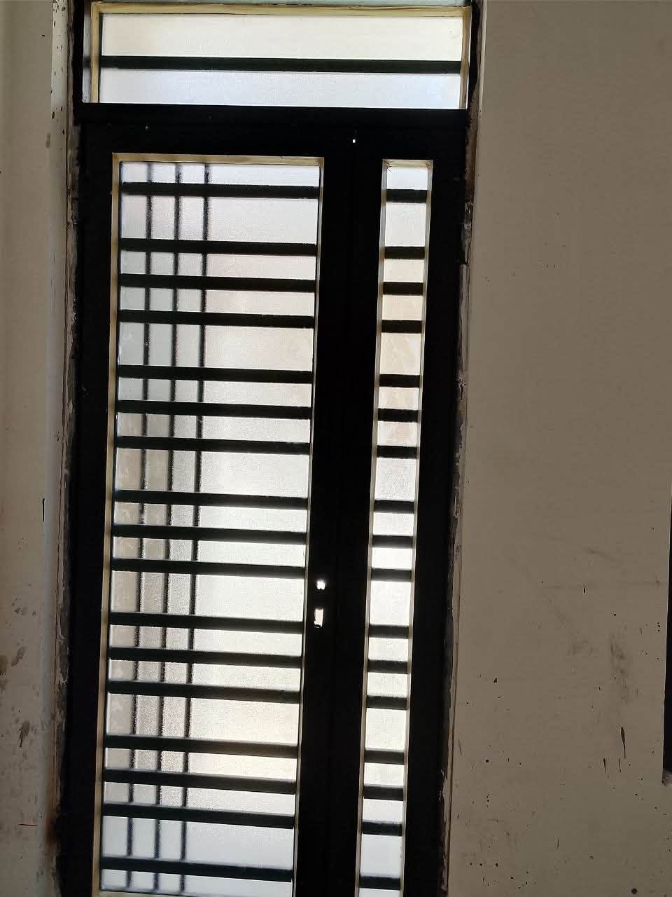 ‏مساء الخير الزجاج باسم عباس أبو الجام متوفر عندنا في داخل بغداد فقط كل العمل زجاج أبو الأربع وبال العشرة وشكرا اتصلوا بي على المعروض بشاشة***********🎶
