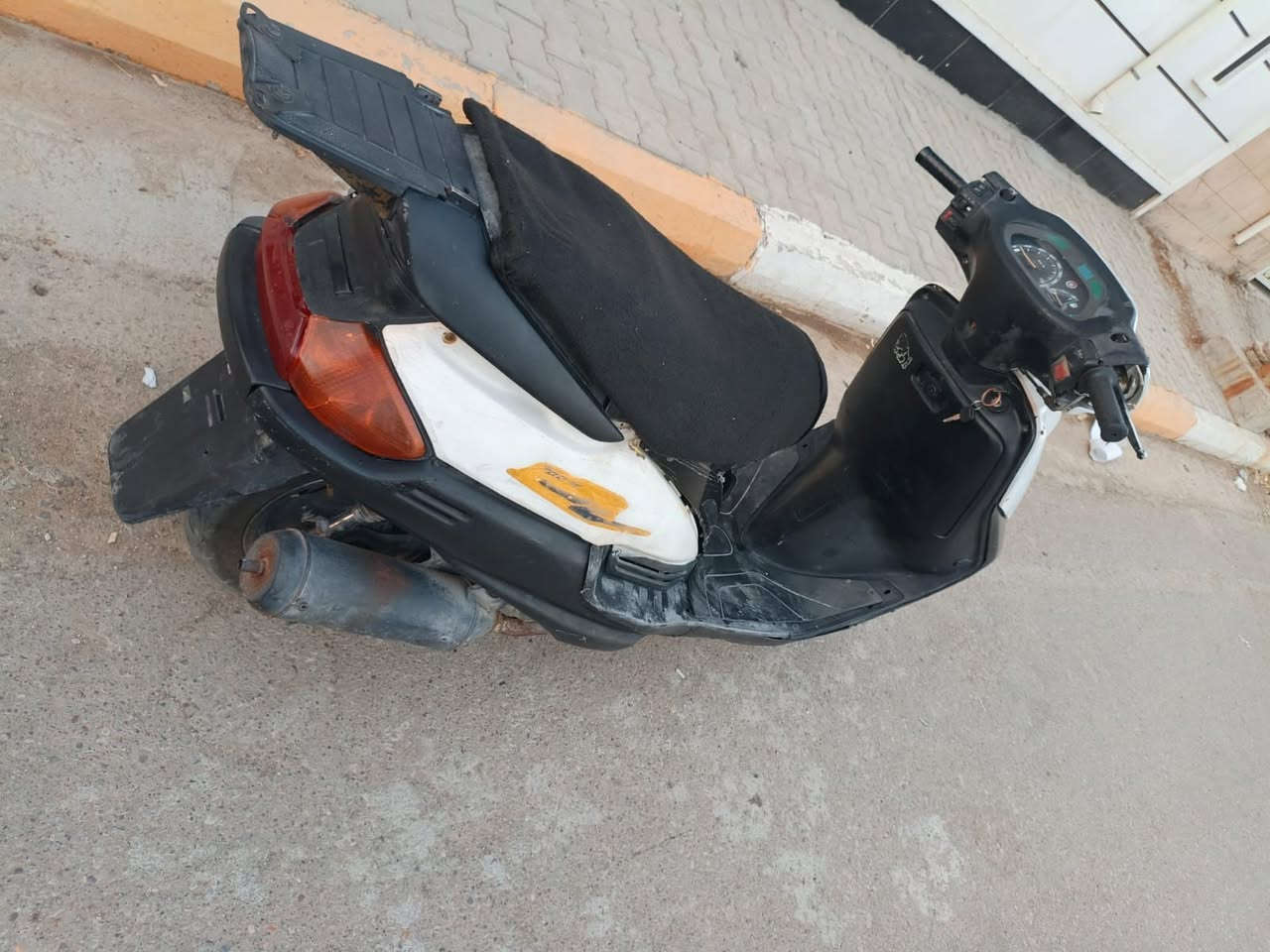 لسلام عليكم دراجه فراشه فضائي نضيفه السعر 225 
بعقوبه التحرير ***********
