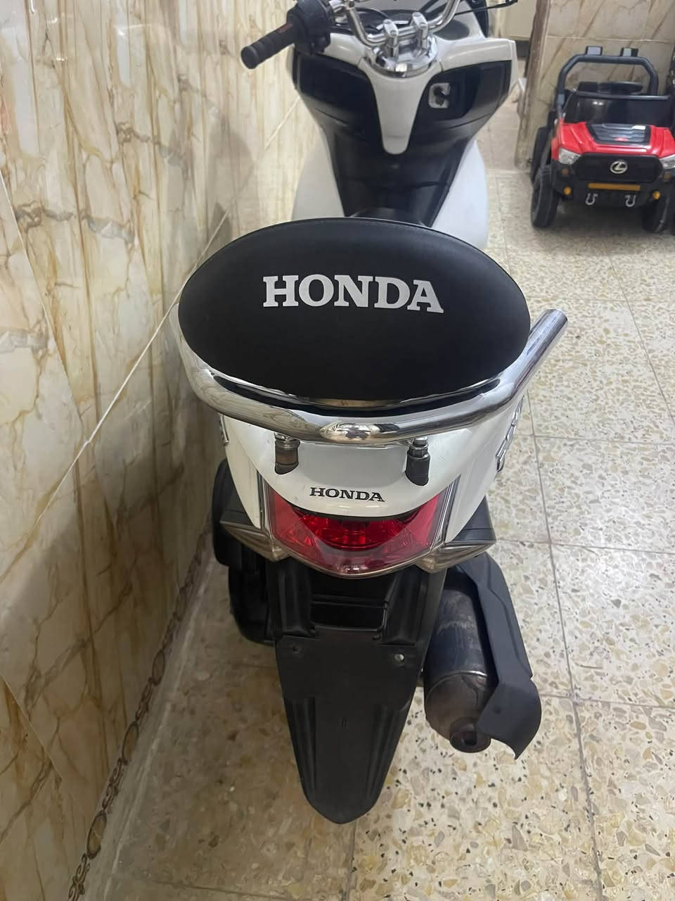 PCX150 • ياباني • كفرات جديده