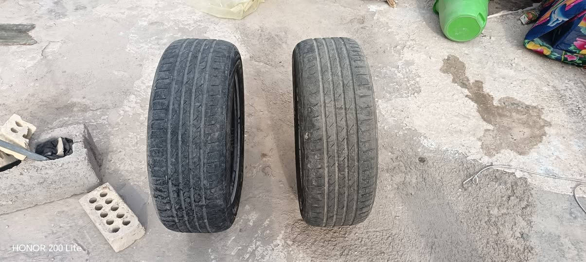 زوج تايرات • مقاس 17 • أبو غريب