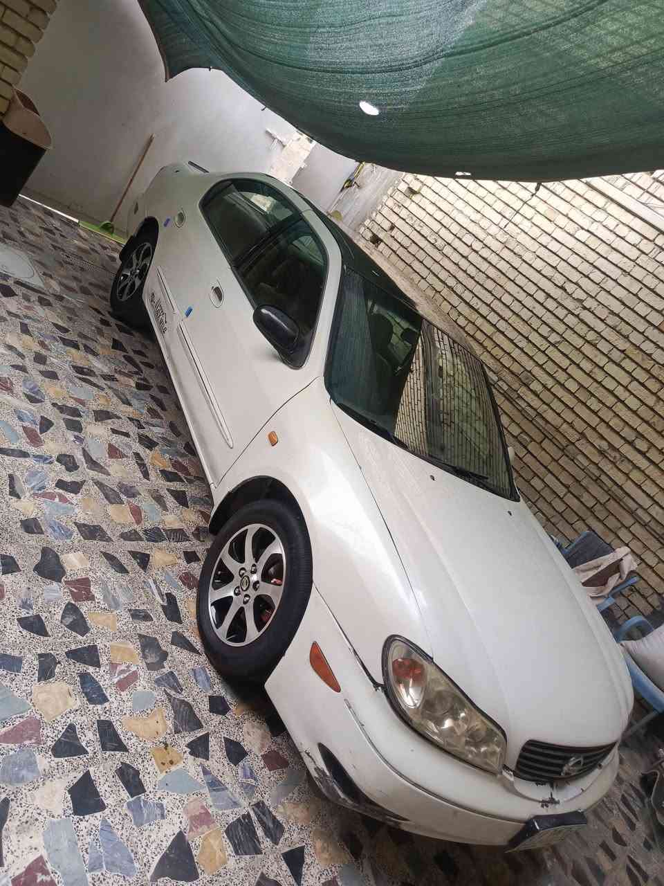سلام عليكم نيسان مكزما
موديل 2001 بسمي 
سياره نضيفه وحلوه  
سياره مكفوله من الحادث بلاديه 
بيها صبغ ثلاث فقط صبغ
تخم تاير جديد باتري جديد 
سعرها  40 
***********
