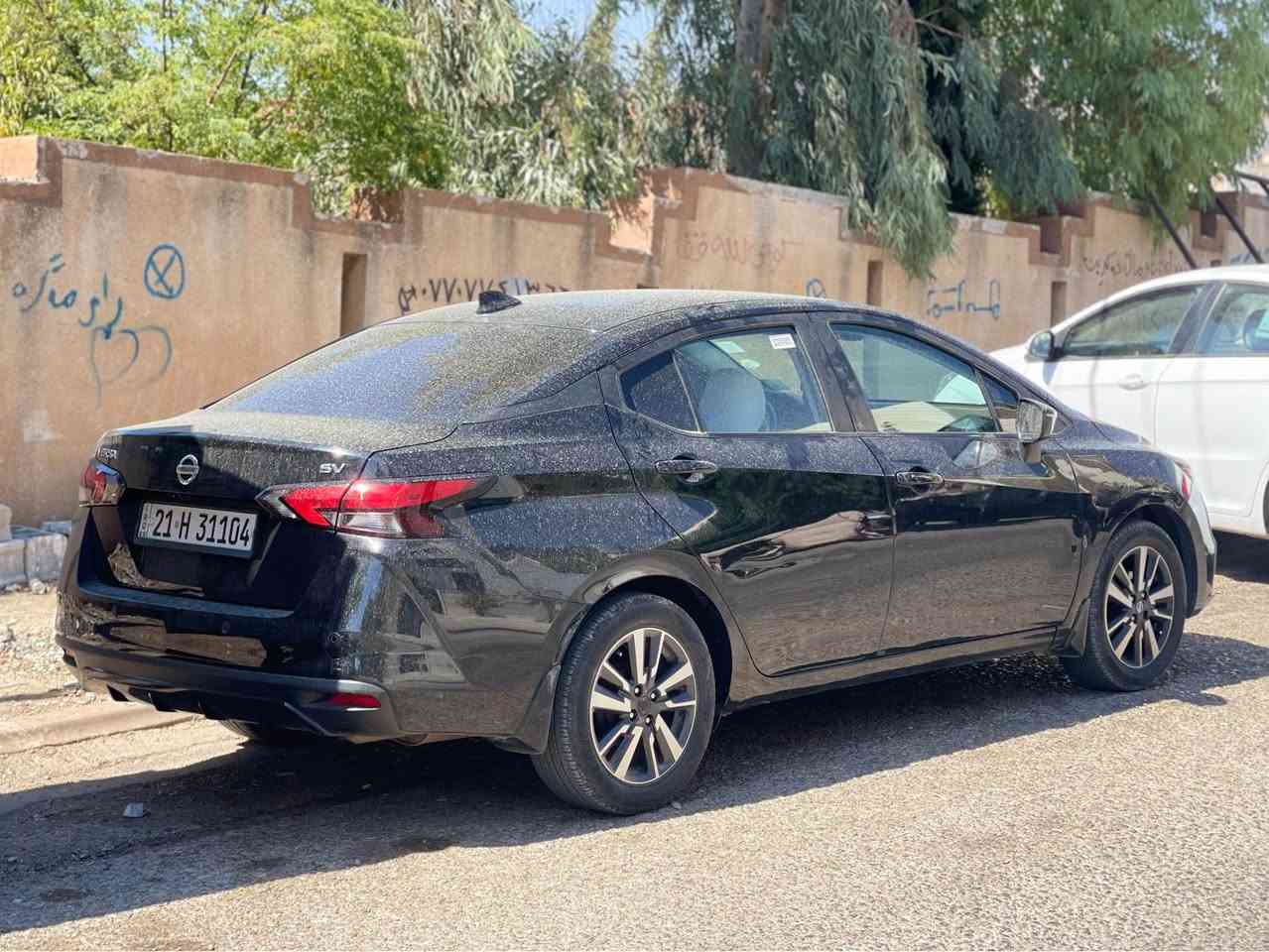 نیسان فێرسا مۆدێل 2021 مواسەفات SV سەیارەکە زۆر تازەو جوانە یەک دینار مەسرەفی تیانییە دوو پارچەی بۆیاخە بێ ناو گرتن ڕەسمی سۆنەرەکەیم داناوە 
***********📞 السليمانية, العراق
