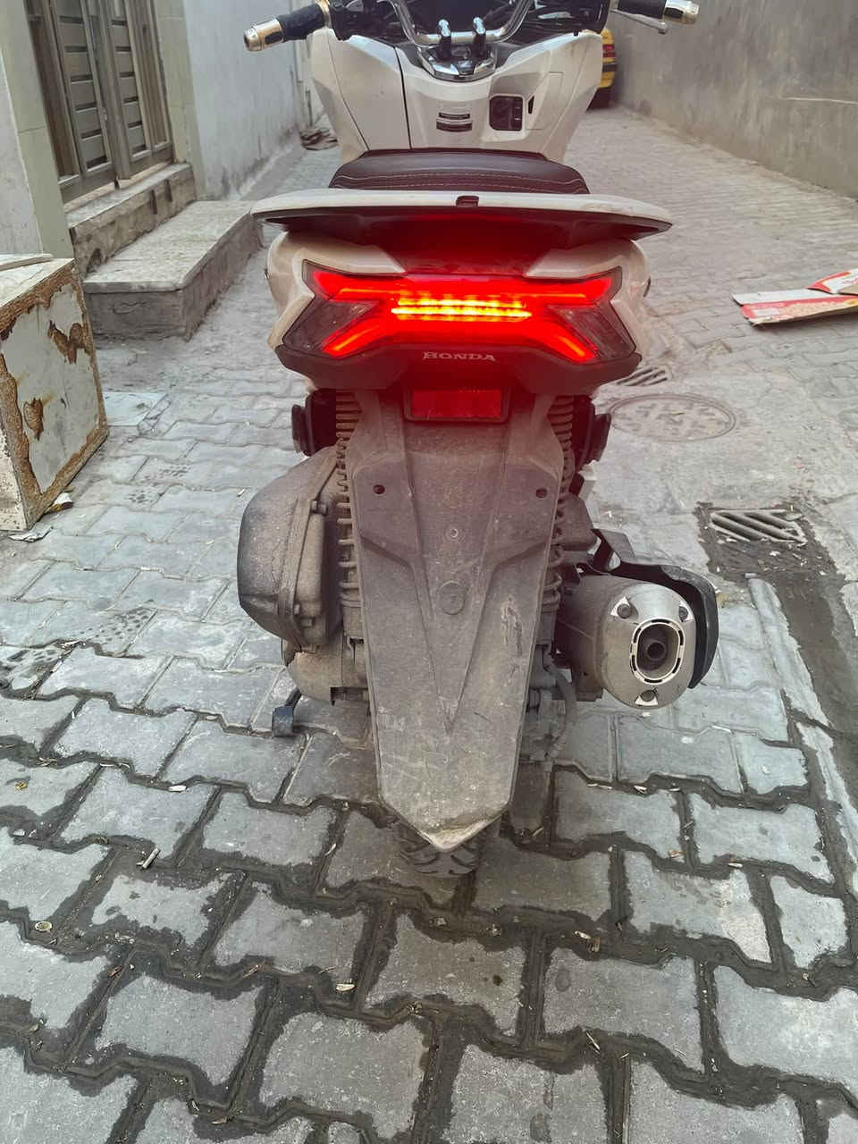 بي سي اكس جيل الرابع صارلهى شهر من نازله رمبه كفاله عامه منطول لطول 
مكينه بلاد حجم 160 
كفر بلاد  
حساسات شغاله
دبلات لوك
تايرات لوك 
ستيرن رياضي قلاب 
يدات تتفئه
دراجه مال جناي الف عافيه للي ياخذه ع وضع الرمبه بعدهى
سعر 16 ورقه بيهى مجال حك جيه بغداد الكريعات استفسار اكثر اتصال ☎️ ***********
