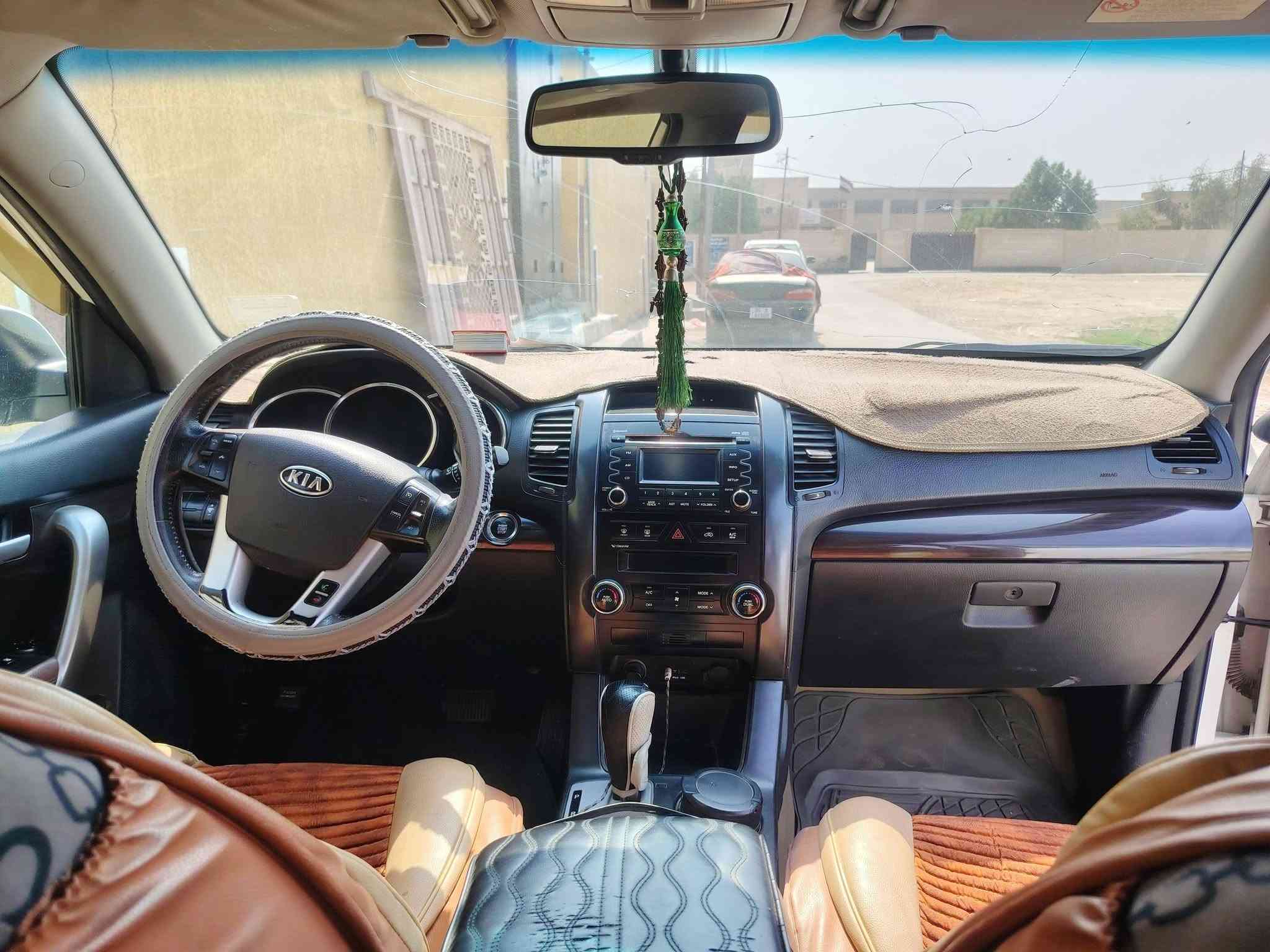 ​🚗 كيا سورنتو 2012 (خليجي) - فول مواصفات 1/1 🚗
المواصفات والتفاصيل:
​الموديل: 2012 (خليجي)
​المواصفات: فول مواصفات 1/1 (بانوراما)
​الحالة الفنية: محرك، كير، وكهربائيات كلها كفالة 💯
​الضرر / البودي: بيها قطعتين مجرد شبر (شبر بالجاملغ عكس السايق + شبر بالصندوق) وباقي السيارة بشرط النظافة.
رقمها ديالى
تحويل شوكت ماتريد سيارة باسمي
​💰 السعر: 165 ورقة ($16,500) وبيه مجال بسيط للشراي الجاد.
​📱 للتواصل والاستفسار: ***********

