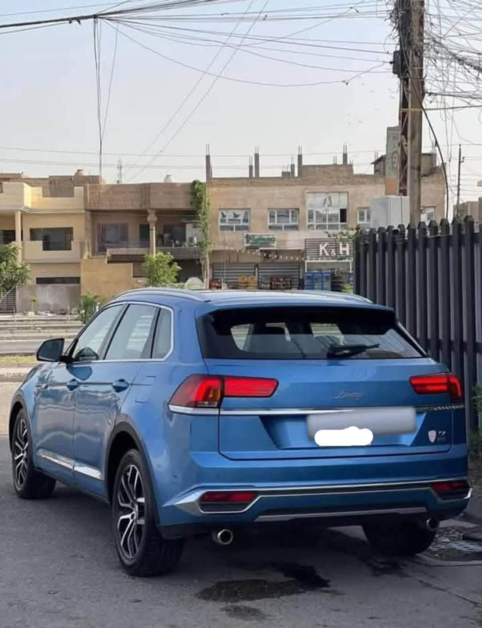 سلام عليكم 👋👋 للبيع 110 تصرف بل 100 كيلو 4 لترات تفيد جماعه بلي
سيارة دومي 2018 رقم بغداد انكليزي باسمي
فول مواصفات 
بنوراما/بصمه/كير ماوس/بيبان 4 شفط/جنطه شفط
مري شفط و قلاب/كراسي كهربائيه و خزن و ذكره وتدفئه و تبريد بالكشنات
داخل ملكي جلد لونين 
داخل يتغر لونه 7 الون بلادي 
شاشه لمس اندرويد حجم كبير 
جي بي إس
مانع نزلاق
نزول منحدرات
نضام سبورت
نضام (A)
سياره كله LED حته دواخل
حساس أمامي وخلفي و حساس اصطفاف و توقف ذاتي
كامره خلفيه دواره مع الجوانب
تبريد قطعتين
جامات مع بنرما من تقفل سياره ينسدن
سياره سبير منازل
⬅️محرك 4سلندر  ياباني متسوبيشي بلادي من الشركه
السعر ((110$💰)) وبيها مجال مكان السياره بغداد 
***********
***********
