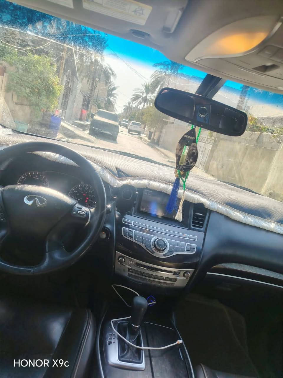 انفنتي Qx60محرك 6سلندر
7راكب محرك 3.500
رقمهة بغداد انكليزي 
السعر 115وبيهة مجال 
الرقم /***********
