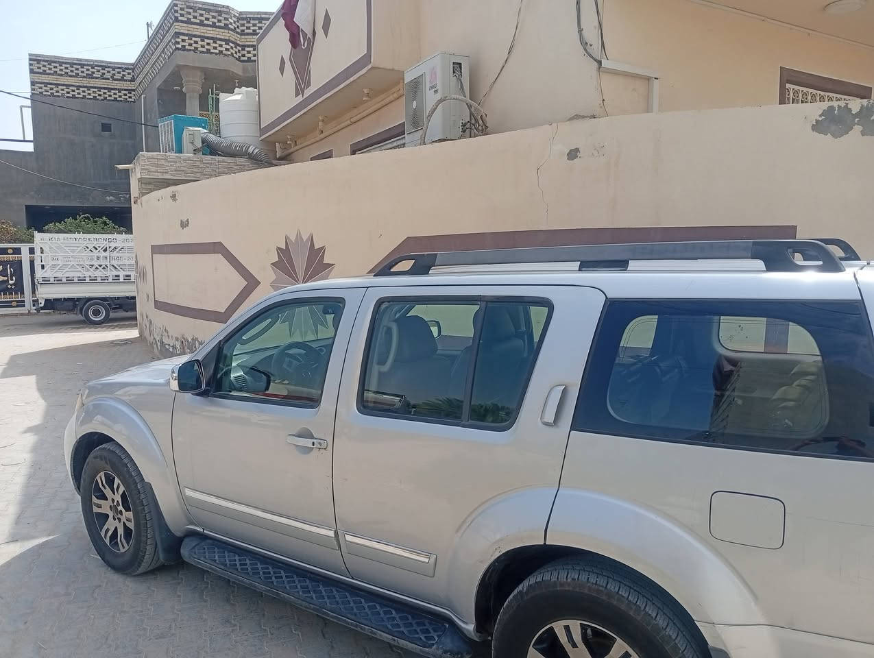 نيسان بافندر خليجي 2008 مكفولة كفالة عامة كير مكينه مكفول فول مواصفات LE محرك 6 ستندر 4000 رقم بغداد
تخم تاير جديد 
مواصفات 
دشبول ارماده
فور ويل
كير اوتماتيك
7 راكب
كاشف ضباب
شاشه ابلاديه
تحكم استرين
فتحة سقف
زجاج ومري كهربائي
سنتر لوك
تكيف امامي خلفي
شاشه دفدي بالسقف
كشنات كهربائي
يعني، LE فول مواصفات 
ملاحظة / بيه صبغ بداير مال جاملغ الخلفي وشويه بلبنيد
مو ضربة شويه جراد 
السعر /95 للاتصال ***********
مكاني النجف الحيدريه
