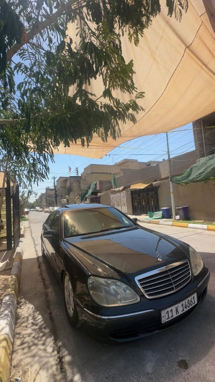 مارسدس غواصه s320 موديل 2001
 رقم بغداد باسمي تحويل ثاني يوم
السياره سلايت 
صدر امامي خلفي جوبلسات جديد 
 بيها قطعتين صبغ بدون دواخل
تدفئه +تبريد كشنات
حساسات امامي خلفي 
كشنات كهربائيه +خزن
منظومه زنون جديده 
تبريد شغال  
سعرها 108 وبيها مجال
***********
