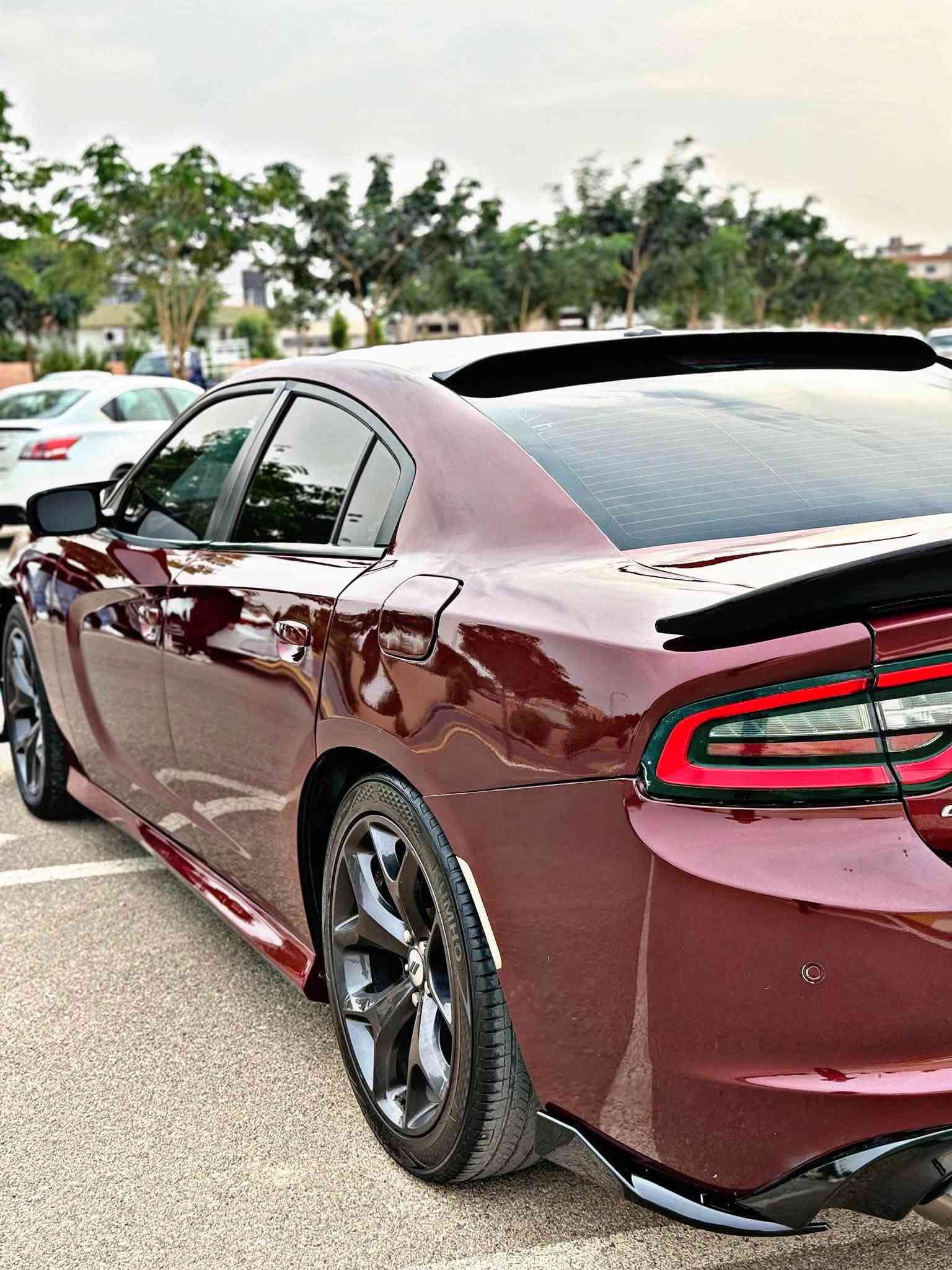 دودج تشارجر • SRT • کەلار