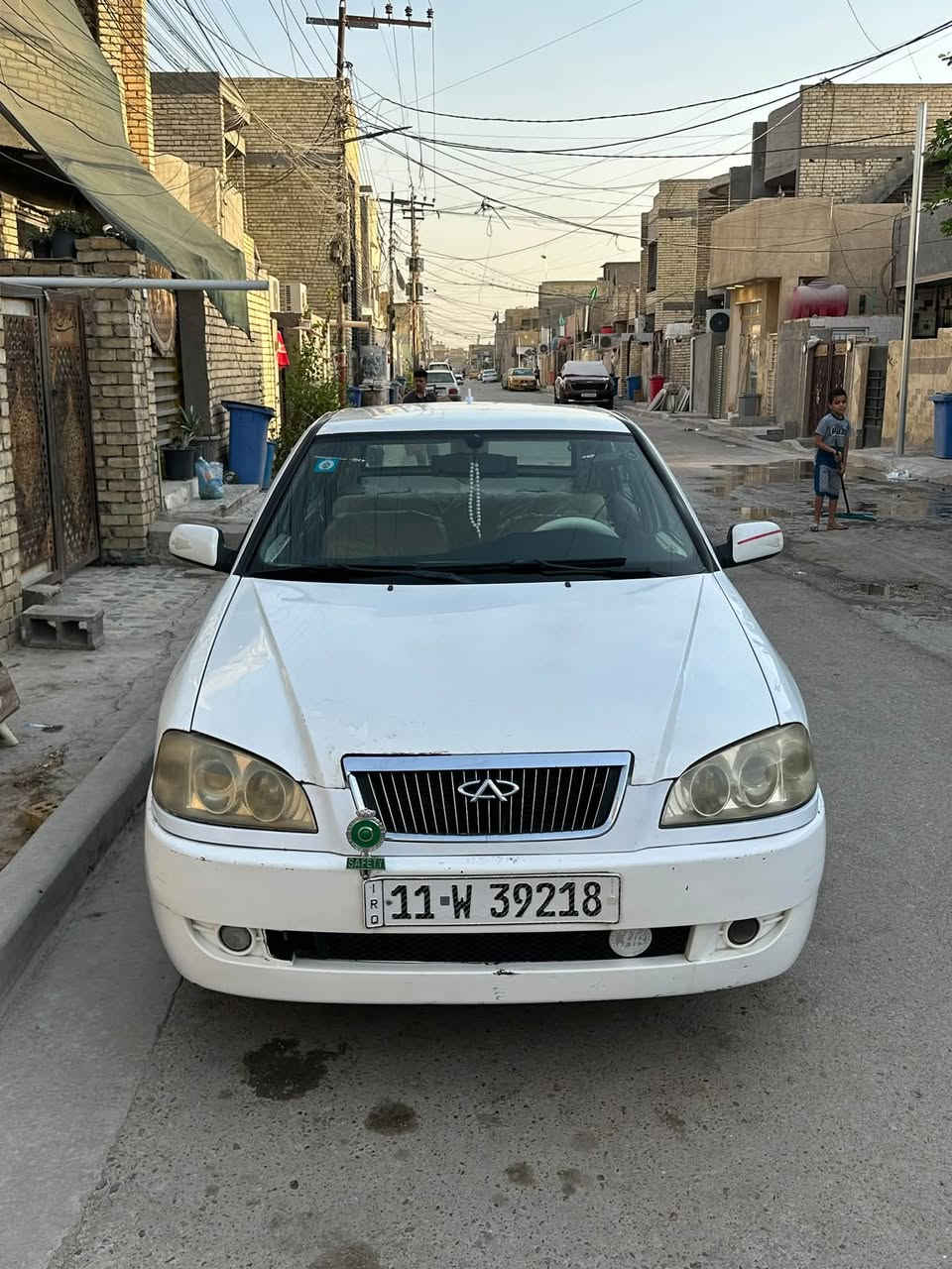 السلام عليكم
شيري كوين2010
السيارة جاهزة من كلشي 
تخم تاير جديد صدر جديد 
مكينه خير من الله 
عنواني بغداد 
السعر40 
هاتف:***********
