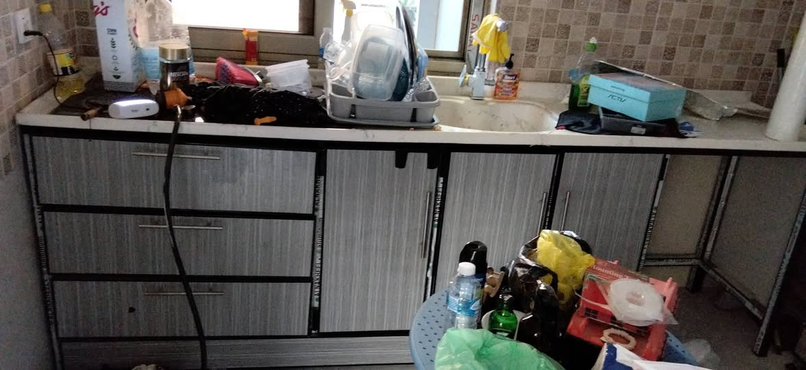 كاونتر اللامنيوم سعره 300 وبي مجال بسيط مكاني حي الجهاد وعندي توصيل لبغداد فقط ***********
