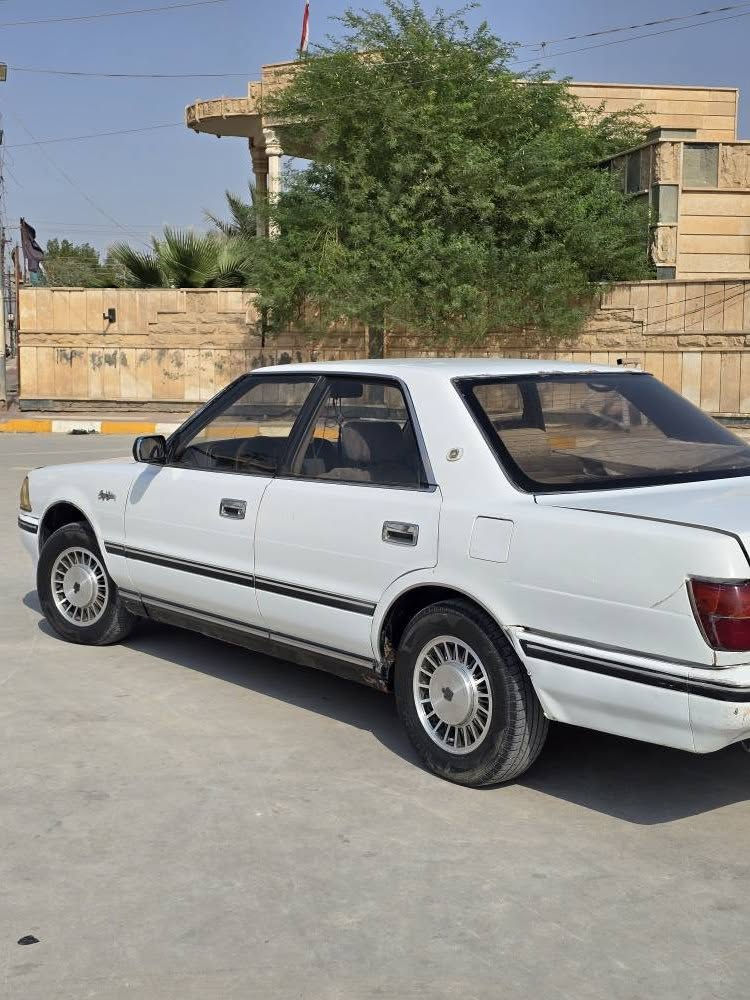 للبيع تيوتا هارتوب موديل 1991 مكفوله من القص ونقل الجثة السياره محرك كير تبريد نعمه من الله كهربائيات كامله 
رقم جديد ذي قار دولي سنوية ما ساقطة 
السياره نضيفه فقط تحتاج ترتيبات بسيطه للداخل عنوان السياره ناصرية سوق الشيوخ 
السعر ٤٠ ورقه وبيه مجال للطيبين 
للاسفسار الاتصال على الرقم *********** ناصرية, ذي قار
