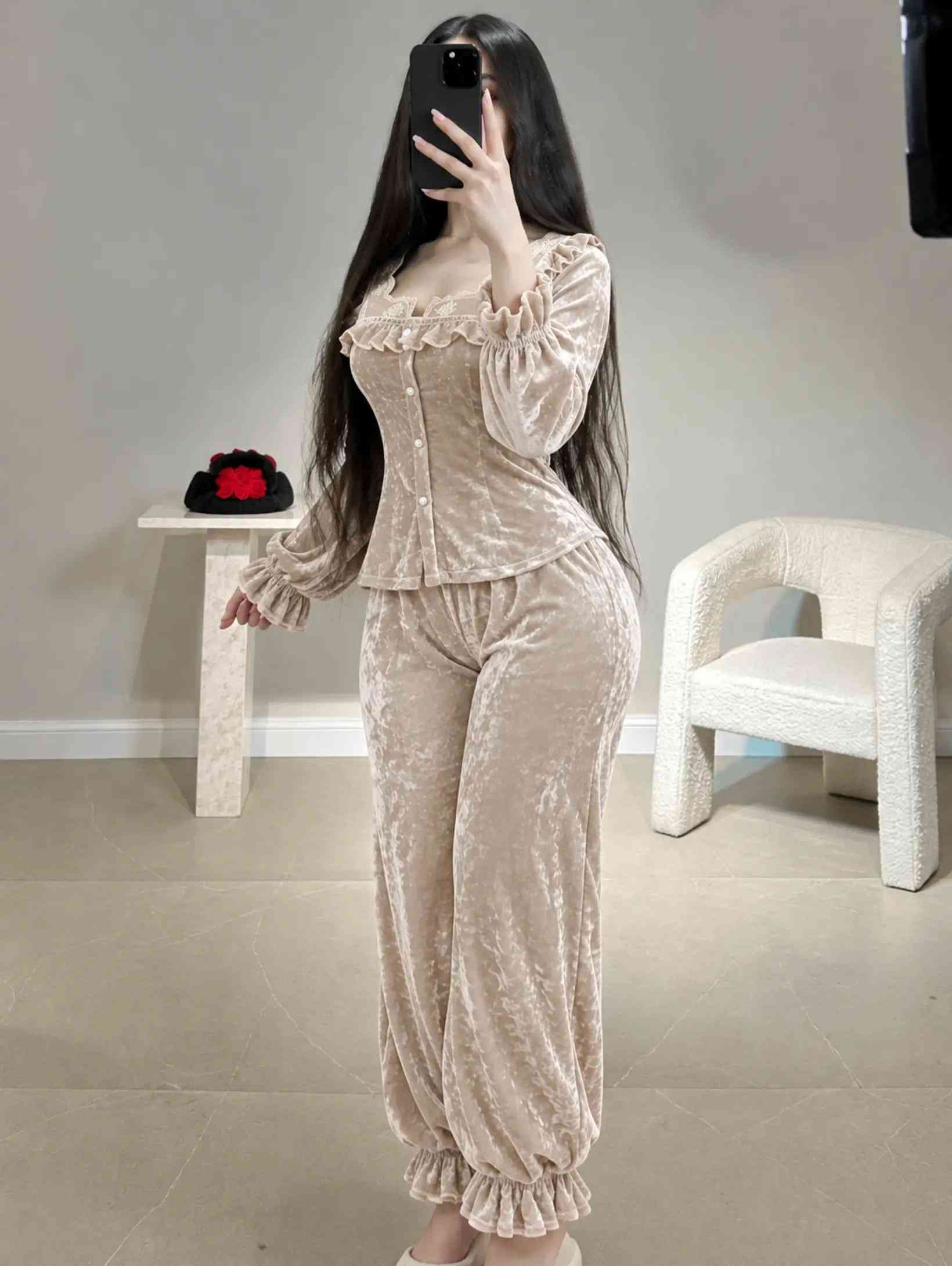 ملابس