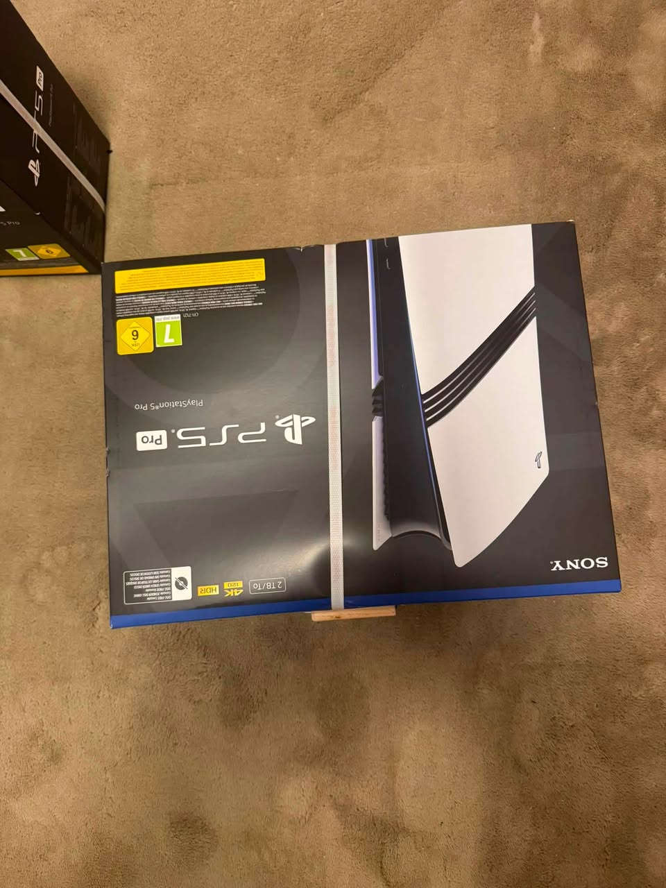 PS5 Pro 
بلي 5 برو جديد للبيع (غير مستعمل وغير مفتوح )
ريجن اوربي 
بدون قارئ اقراص 
سعر 1650000 و سعر الجديد بالمحلات معروف وبيه مجال بسيط
العنوان بغداد بلديات
للتواصل فقط واتساب 

***********
