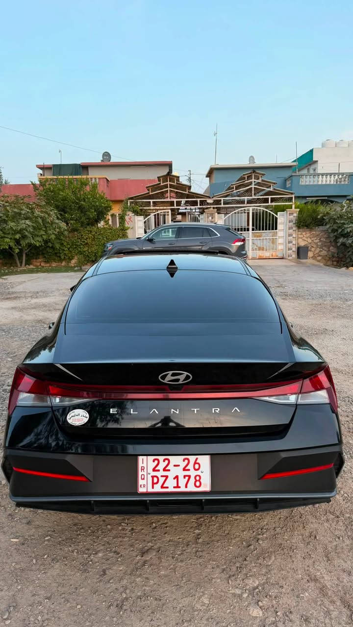 � للبيع إلنترا 2025 SEL Sport — فول مواصفات
🔥 موديل 2025 | فئة SEL Sport

المواصفات:
• فتحة سقف
• رادار أمامي
• رادار خلفي
• رادار جانبي
• رادار النقطة العمياء Blind Spot
• Apple CarPlay
• تدفئة ستيرن
• تدفئة الكشنات
• فول مواصفات الفئة

حالة السيارة:
• ضرر جانبي خفيف جداً
• كبس بالباب + كبس بالربع الخلفي
• بدون أي إيرباك مفتوح
• الضرر محصور بالجانب

🚘 سيارة نظيفة، مواصفات عالية، ومناسبة للاستخدام الشخصي والسفر.

📞 للاستفسار والتفاصيل والصور — التواصل خاص
***********
رقم شاصي 

https://bidexport.com/vehicle/40047386/2025-hyundai-elantra-kmhlm4dg4su875878
