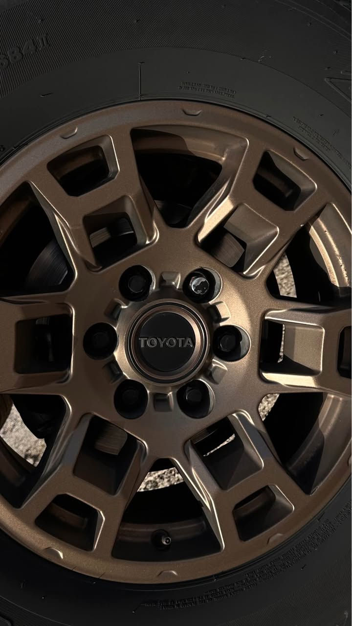 Toyota 4 runner 2023
TRD pro max full full
بيع او مراوس حسب قناعه
قطعه نادره وحيده بل عراق لي هاي مواسفات ايليفيشن
كل عالم لي هاي موسفات ٤٠٤٠ قطعه فقط هاي وحده
سياره بدون صبخ
١-فتحه سقف
٢-بصمه
٣-كشنات كهرباء
٤-كشنات هيتر 
٥-لايد ليد بلادي
٦-جامات كله اوتو
٧-دبل اكسل مع ديفلوك
٨-محرك ٦ سلندر ٤٠٠٠ سي سي نفس محرك لاندكروز
٩-رادار ٣٦٠ درجه
١٠-ويلات بلادي TRD
١١-صندوق كهرباء و شفت
١٢-جام امامي هيتر
بعد هوايه موسفات 
***********
واتساب كورك دهوك, العراق
