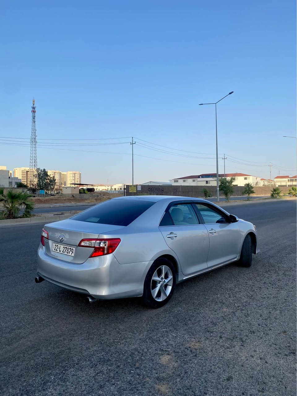 Toyota camry 
2012  
بونيت و جملخ سبوخه بي ژورى ١٢٠ ميل روشتووه 
گير و مه كينه و هه موو گيانى به شه رت ره قه م و سنوى نويه ***********
١١٢$ و توزيك مجال أربيل, العراق
