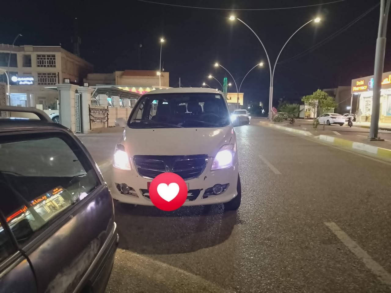 فتون للبيع او مراوس ب شيري عاليه او فتون عاليه
فتون موديل ٢٠١٤ رقم ميسان سيارة جاهزه من كل شي مابيها نقص فقط تبريد سيارة نضيفه لون ابيض ١١راكب بيها منضومه غاز يعني تنسه صرف اقتصادية حيل تفويله مالتها ١١ الف بيها ضربه بل جاملغ الأمامي عكس سايق وتكمه رايدها ب ٦٥ بيها مجال
مكان السيارة الرمادي 5 كيلو
محرك مسبوشي بانزين وغاز بلادي
رقم *********** وات ساب
رقم انكليزي باسمي تحويل مباشر ثاني يوم
مصفره هيئه و ضريبه وكل شي ماعليها سنويه تنتهي ٢٨ باسمي
