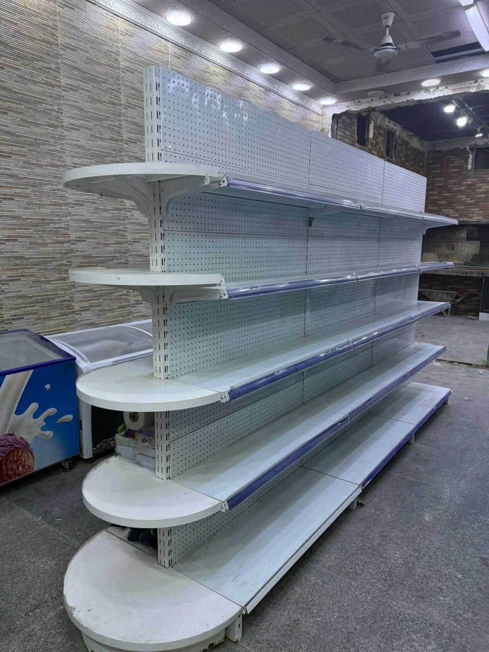 سفن ستخدام قليل شبه جديده للبيع بسعر مناسب. البصره ***********
