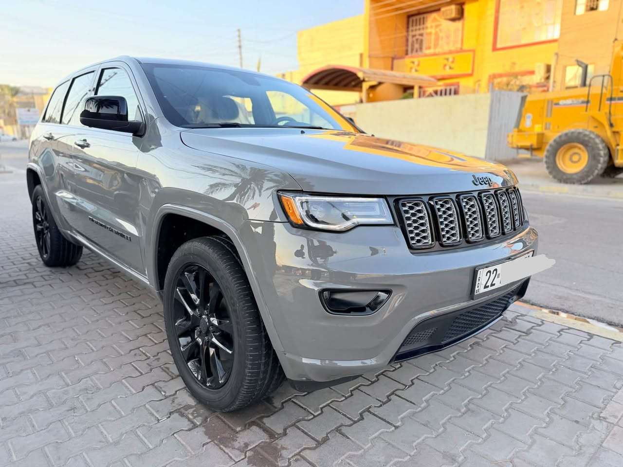 جيب كراند شيروكي ٢٠٢٢
فئة بلاك توب

لون مميز اسمنتي

موديل ٢٠٢٢

مكفولة كفالة عامة كلين تايتل

بيها ٣ سونارات وتقرير فاكس

رقم اربيل تحويل مباشر

ماشية ٦٧ الف كيلو متر 

فول مواصفات 

فتحة 

جنطة كهرباء 

رادارات 

حساسات امامية خلفية

سعر ٢٧٥$ وبي مجال للطيبين مكاني بغداد***********
