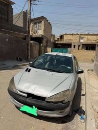 بيجو فرنسي ٢٠٦ موديل ٢٠٠٩ باسمي السياره تمشي يرادلها ترتيب  السعر 40$ ...