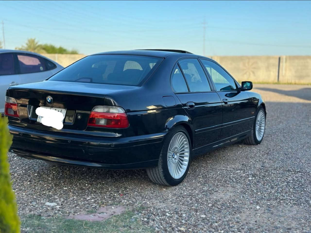 السلام عليكم للبيع 
BMW2001صقر
رقم كركوك الماني 
الضباره ضايعه شرط الوكاله من الشرعي
تبريد تدفئه 
سلايت فتحه
بردات خلفيه بلاديه 
كشن خزن كشنات جلد 
تخم تاير جديد
صدر كير محرك كله مكفول 
محرك 528
كير اوتماتيك 
#السعر68$ 
#العنوان_العلم_سمره
***********
