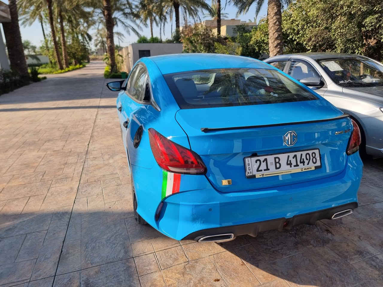 السلام عليكم
MG GT 2022 تنفس طبيعي

السياره حره تحويل شوكت ميعجبك ماشيه 63 الف 

لون مميز سمائي / رقم سليمانيه 

السياره نضيفه جدا من الداخل 

مابيها ولاقطره صبغ / فقط بيها ضربه بالباب الخلفي بسيطه مامصلح على وضعه / سونرها موجود 

السعر 105 وبيها مجال  

عنوان بغداد / الراشديه

***********
