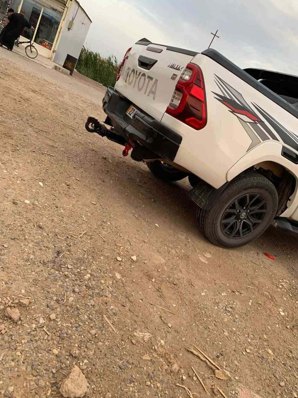 السلام عليكم متوفر هوك للبيع
+964 782 905 8822👉

نص مكتوب في الصور:
- TOYOTA HILUX GR جعفر الشمري JAFAR AL-SHAMMARI المسافة ما تفرقنا .. الاسم يكفي TOYOTA HILUX 22 02 TOYOTA HILUX جعفر الشمري
- TOYOTA جعفر الشمري *********** ***********