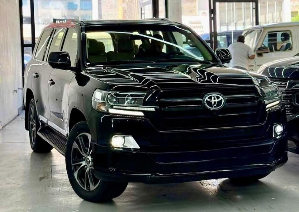 السلام عليكم 
🚘 للبيع لاندكروز 2020 – فول مواصفات 🚘
كراند تورك ✨
📍 ماشية: 63,500
🔧 محرك گير  واير مامفتوح
💎السيارة نظيفة جداً وكلشي بيها على البلاد جديد 
سنوية هزّة، كلشي جديد ومدفوع …
📄 السنوية باسم صاحب السيارة، البيع بشرط التحويل 
💰بالنسبه للغرامات ف ماعليها اي دين .
✅ السيارة نظيفة من كل النواحي وما تحتاج أي صرف …

📞 للاستفسار ولتفاصيل اكثر التواصل :
***********
