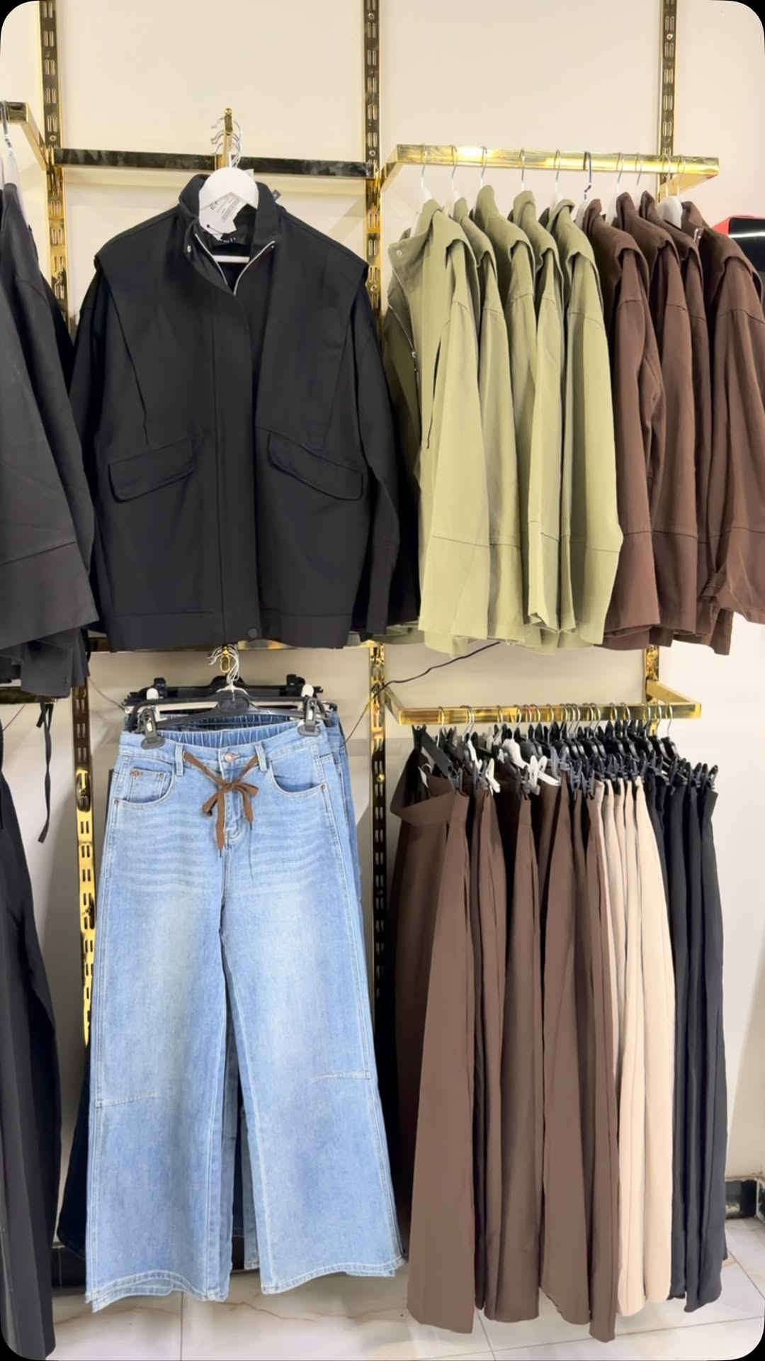 New collection 

جديد جاكيت جينز  موديل zar a 

الخامه الاصليه 

قالب فري سايز 

للحجز والاستفسار مراسله الصفحه 

يوجد توصيل لجميع محافظات العراق 

#style #fashion #حجاب #ملابس #explore
