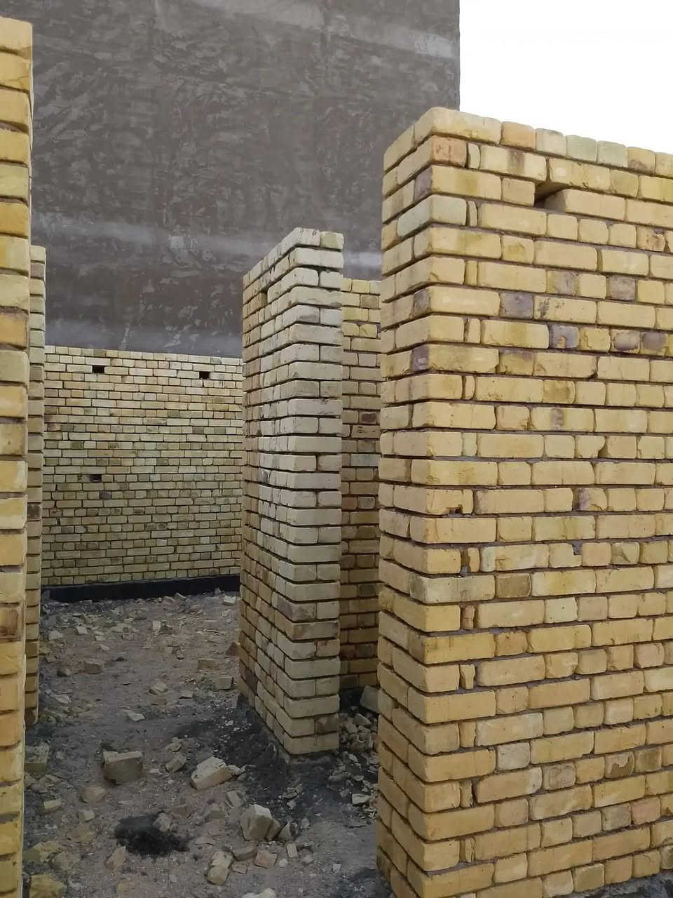 سلام عليكم كادر بناء نشتغل دبل 350شغل نضيف ***********
