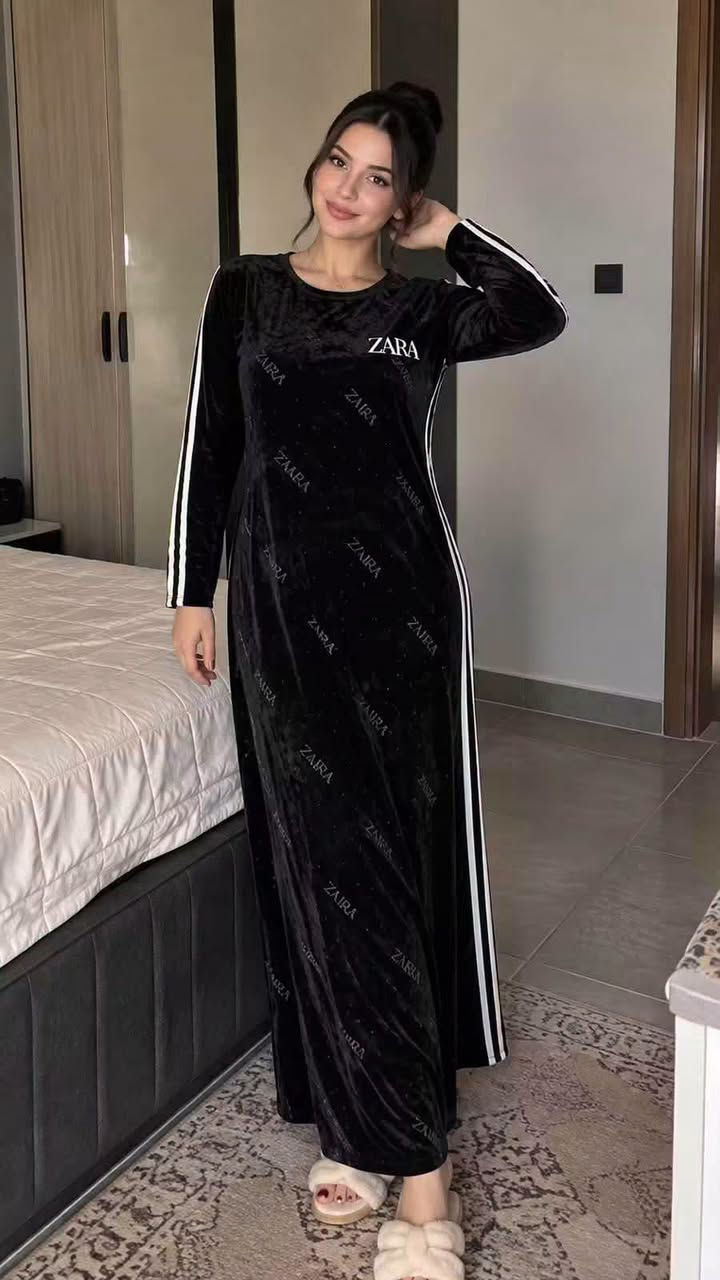 بنات هاي الفيديو بالحقيقه للالوان 🤗
قديفه خفيفه مو الثكيله خامه حلوه ومريحه باللبس 😍🤗🤗
قياس فري سايز يلبس محير ونسائي وزن عادي 🤗
بينصل موديل يجنن بنات 😍
قطع محدوده بنات الحجز خاص 
السعر ب10
قطعتين 18 
اخر قطع

نص مكتوب في الصور:
- كلشي بلاش أجمل إطلالات ... بأفضل الأسعار قماش ناعم ومريح مناسب لكل الأوقات تصميم عصري وأنيق تفاصيل مميزة أكمام رياضية أنيقة قماش فاخر أناقتك بكل سهولة ♡
- أناقتك بكل سهولة
- كلشي ببلاش
- أجمل إطلالات ... بأفضل الأسعار
- قماش ناعم ومريح
- مناسب لكل الأوقات
- تصميم عصري وأنيق
- تفاصيل مميزة
- راحة
- أناقة
- جودة عالية
- أناقتك بكل سهولة كلشي ببلاش أجمل إطلالات ... بأفضل الأسعار قماش ناعم ومريح مناسب لكل الأوقات تصميم عصري وأنيق تفاصيل مميزة أشرطة جانبية أنيقة قماش فخم من الخلف