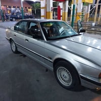 للبيع Bmw 525 1991  ضفيرة وعقل جديد  ادامة كاملة لمنظومة البنزين مشدود...