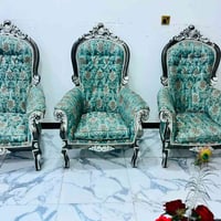 بلوط أصلي • ٧مقاعد • الزعفرانية بغداد