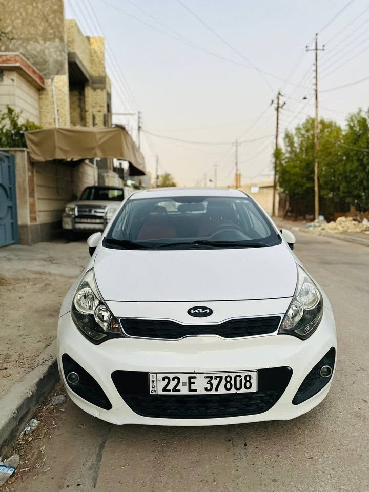 السلام عليكم
كيا ريو موديل 2014 نظيفة جداً عدا بوارد خفيفه وموضحه بالسونار

محرك 1600 دوش وارد خليجي 

ماشية 78 الف 

ما عايزها اي شي كامله مكمله 

فتحة سقف 

مري شفط 

باتري تايرات جدد 
المكان بغداد البياع
للاستفسار : ***********
