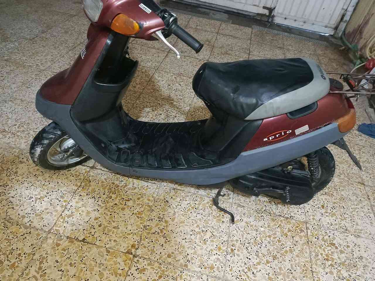 بطه للبيع شغاله  اوهندر  كامله شاصي مكفول كفر بلادي مكينه ناعمه  صوت كير ماكو  السعر 300بيه مجال رقم ***********

