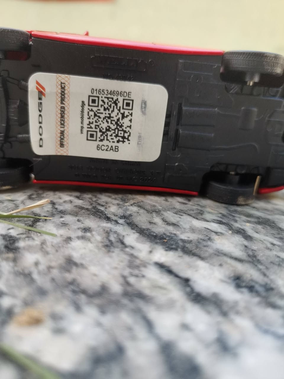 للي يريد يتميز شوي مجسم DODGE Charger rt Hemi مختم Rt مع باركود الشركه اللون احمر السعر 11 للتواصل *********** ومتوفر توصيل ❤️
