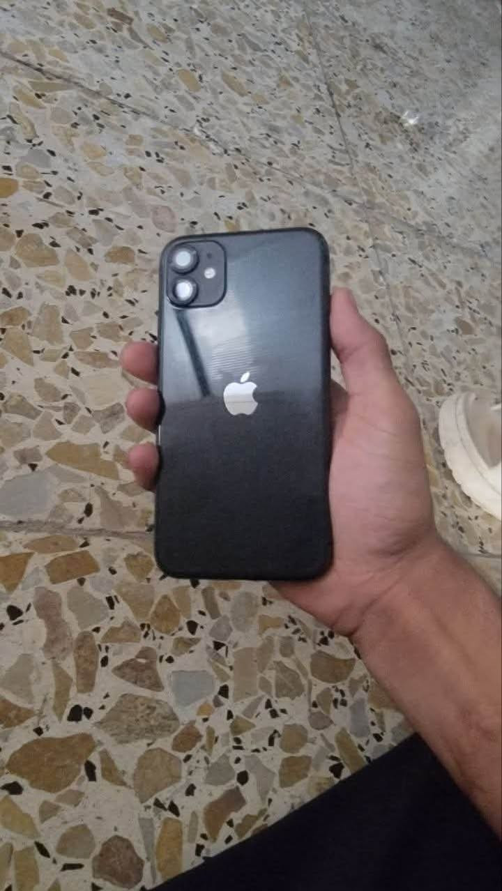 سلام عليكم شباب عندي iPhone 11 ذاكرة 128 بطارية 66 الجهاز أمانة الله بلادي ما مفتوح    بضربه بشاشة مكان بغداد مشتل هذا رقمي ***********
